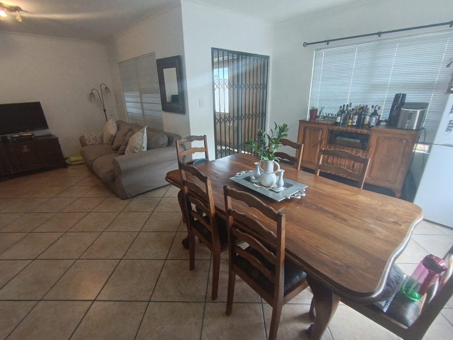 To Let 3 Bedroom Property for Rent in Onverwacht Western Cape